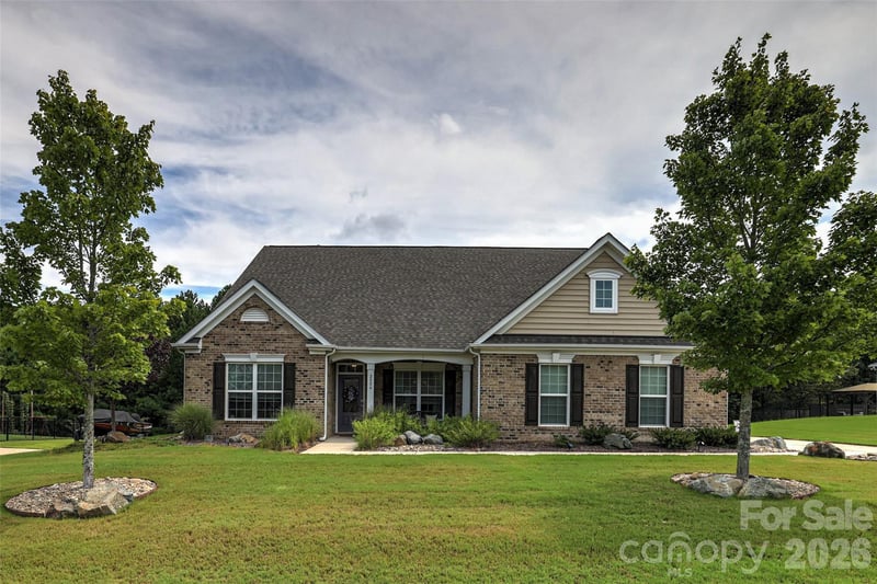 2084 Fuera Road, York, SC - 4 beds, 3 baths, 2,820 sqft - $645,000