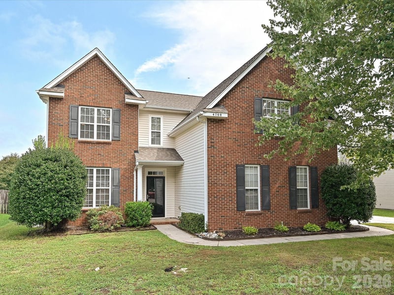 4708 Sandtyn Drive, Waxhaw, NC - 4 beds, 2.5 baths, 2,220 sqft - $475,000