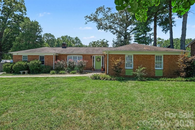 622 Carolina Avenue S Apt 18, Statesville, NC - 4 beds, 3 baths, 2,264 sqft - $379,900