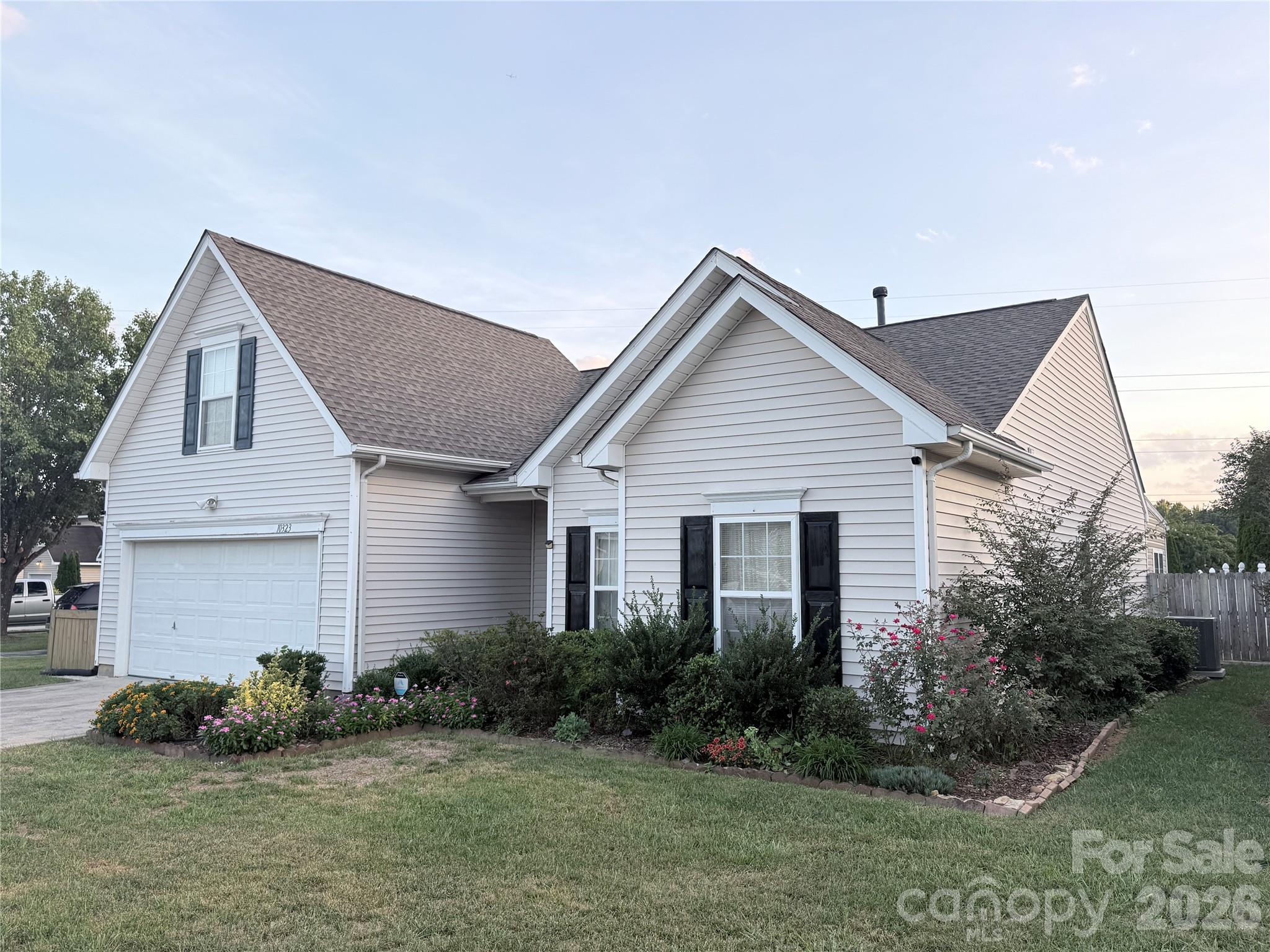 10323 Green Hedge Avenue, Charlotte, NC. property listing photo