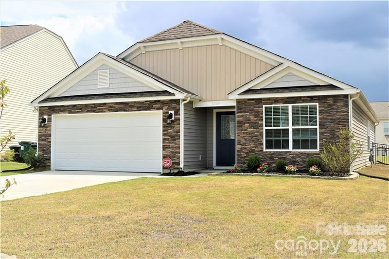 6009 Olivia Catherine Way, Charlotte, NC - 3 beds, 2 baths, 1,567 sqft - $365,000