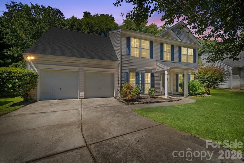 7838 Cafferty Circle, Charlotte, NC - 3 beds, 2.5 baths, 1,919 sqft - $400,000