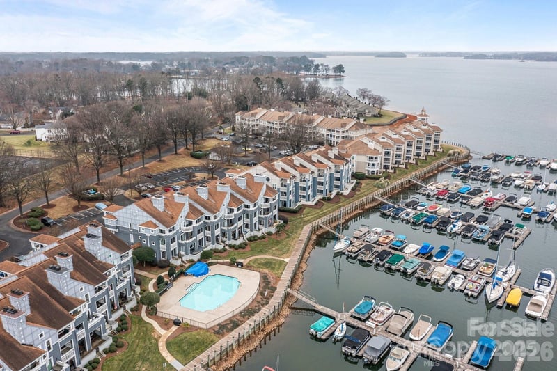 18669 Vineyard Point Lane, Cornelius, NC - 3 beds, 2 baths, 1,175 sqft - $625,000
