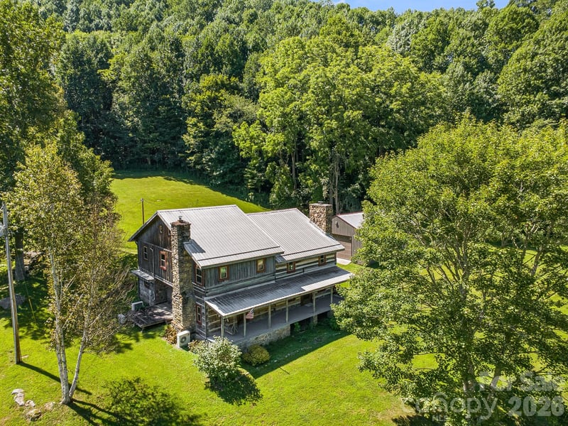 146 Gentry Farm Drive, Hot Springs, NC - 3 beds, 3 baths, 2,721 sqft - $710,000