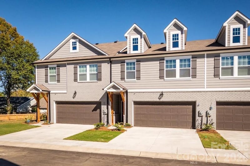312 Cannamela Drive, Pineville, NC - 3 beds, 2.5 baths, 2,285 sqft - $450,000