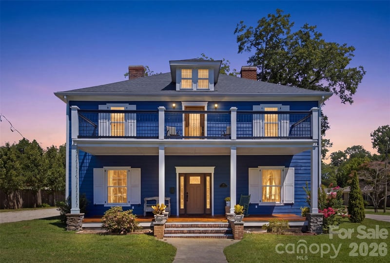 211 Jefferson Street E, York, SC - 4 beds, 4.5 baths, 3,413 sqft - $575,000