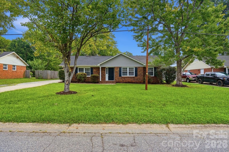 8208 Idlewild Road, Indian Trail, NC - 3 beds, 2 baths, 1,329 sqft - $325,000