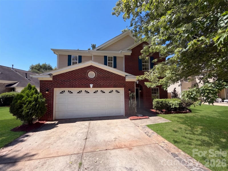 14021 Pinyon Pine Lane, Charlotte, NC - 4 beds, 2.5 baths, 2,130 sqft - $346,000