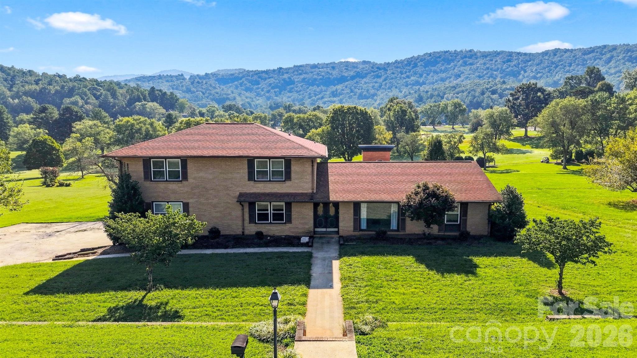 2796 Lakeview Drive, Lenoir, NC. property listing photo