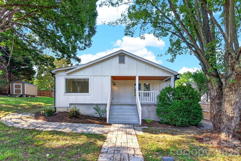39 Wyatt Street, Asheville, NC - 2 beds, 2 baths, 1,071 sqft - $385,000