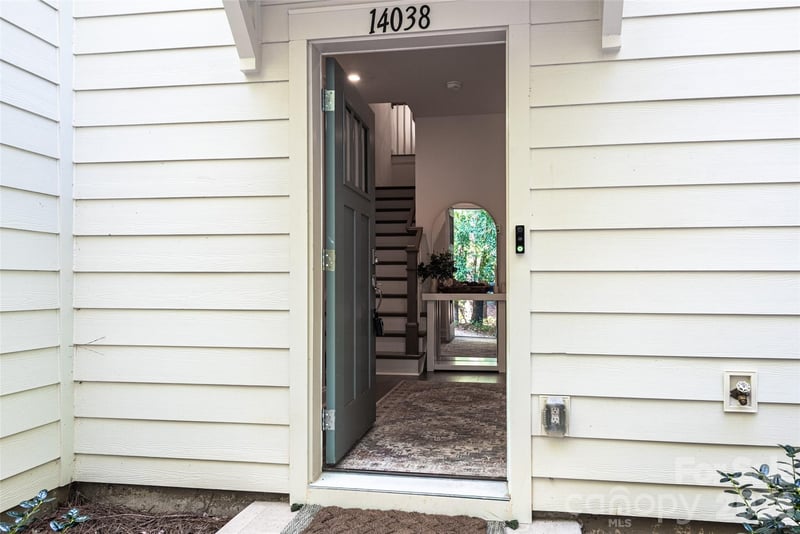 14038 Felix Lane, Charlotte, NC - 3 beds, 3.5 baths, 2,008 sqft - $569,900
