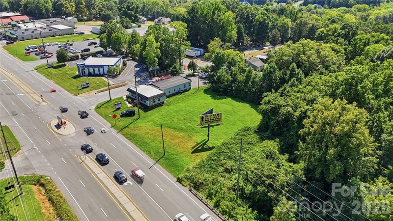 805 Concord Parkway N, Concord, NC -  - $500,000