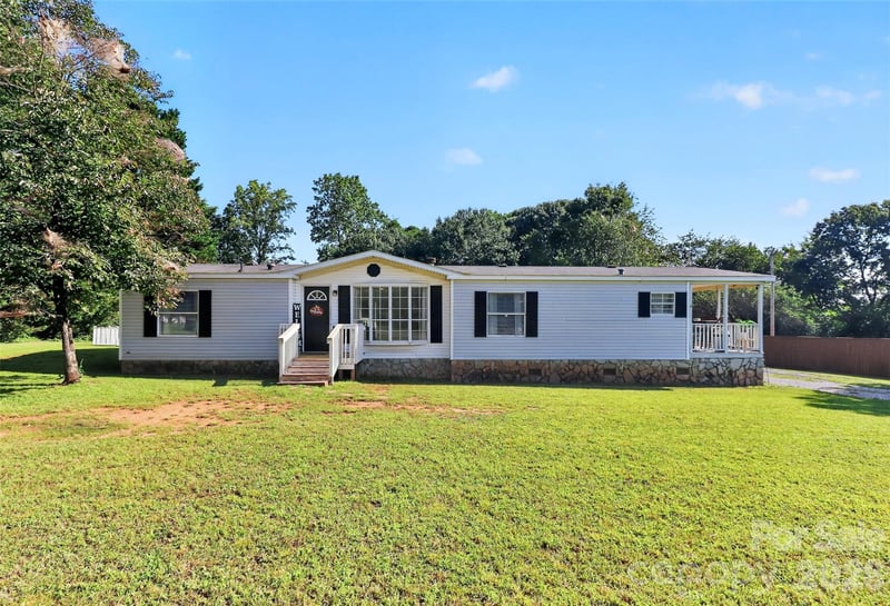 1778 N Ingleside Farm Road, Iron Station, NC - 3 beds, 2 baths, 1,496 sqft - $249,000