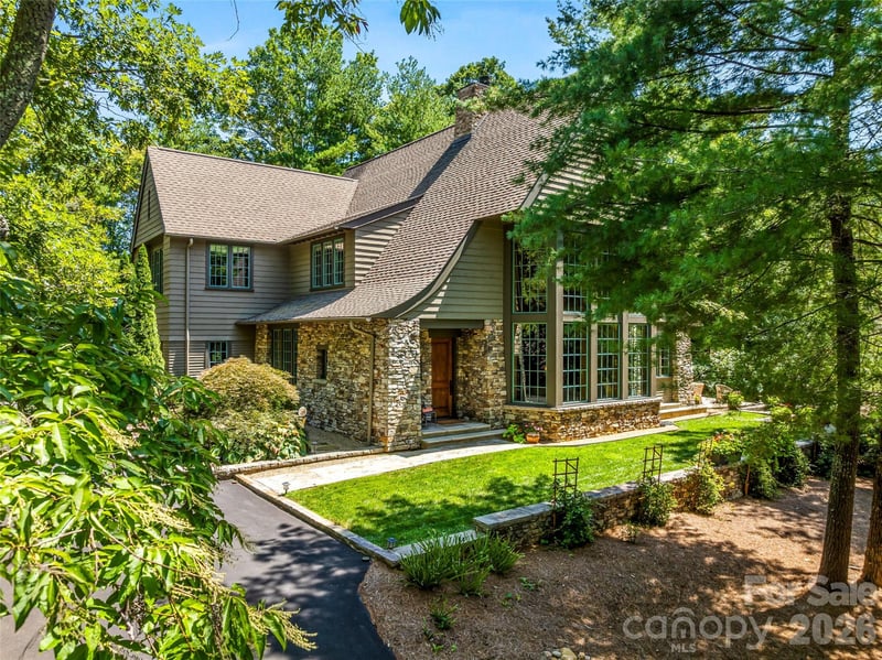85 Chauncey Circle, Asheville, NC - 5 beds, 5 baths, 4,233 sqft - $2,495,000