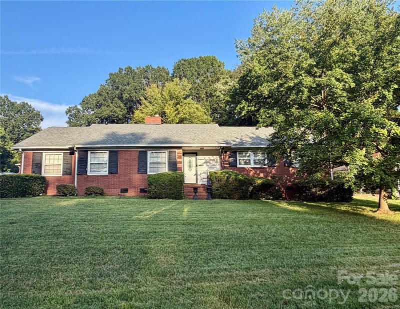 332 Fannie Circle, Charlotte, NC - 3 beds, 2 baths, 1,818 sqft - $525,000