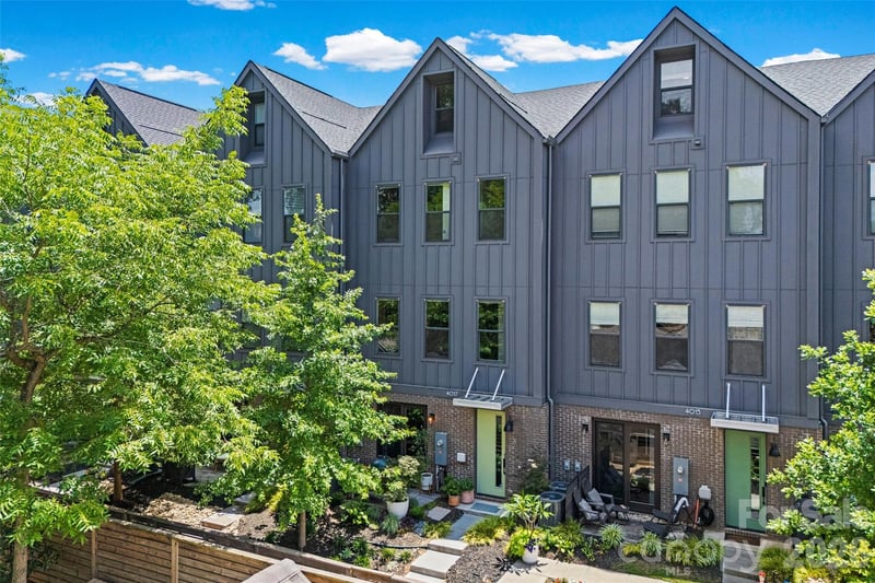 4017 Plaza Row Court, Charlotte, NC - 3 beds, 2.5 baths, 2,341 sqft - $599,000