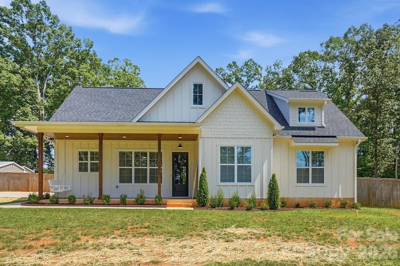 369 Sunderland Road, Belmont, NC - 3 beds, 2 baths, 1,739 sqft - $649,000