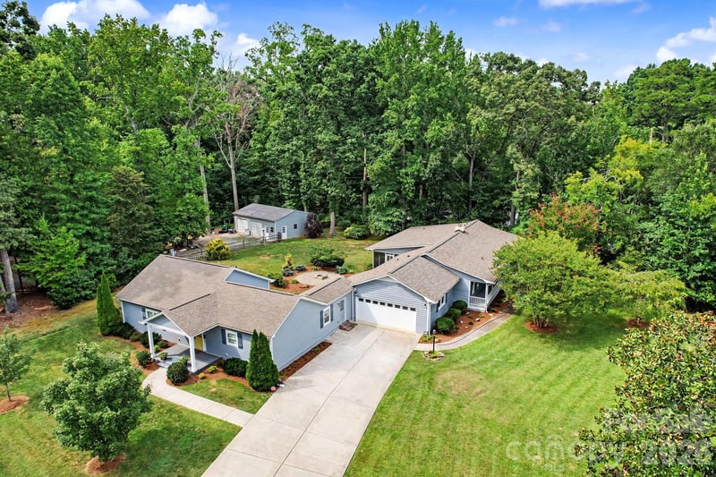 3201 Fairforest Drive, Matthews, NC - 4 beds, 4 baths, 2,153 sqft - $939,900