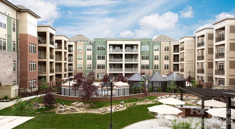 5350 Pinehurst Park Drive Pahlmeyer, Charlotte, NC - 2 beds, 2 baths, 1,334 sqft - $2,459/mo