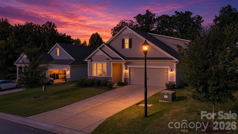 485 York Road, Troutman, NC - 3 beds, 3 baths, 2,529 sqft - $429,000