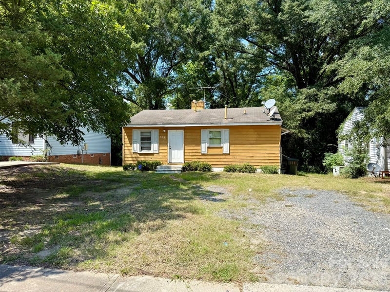334 Friendship Drive, Rock Hill, SC - 3 beds, 1 bath, 768 sqft - $62,500
