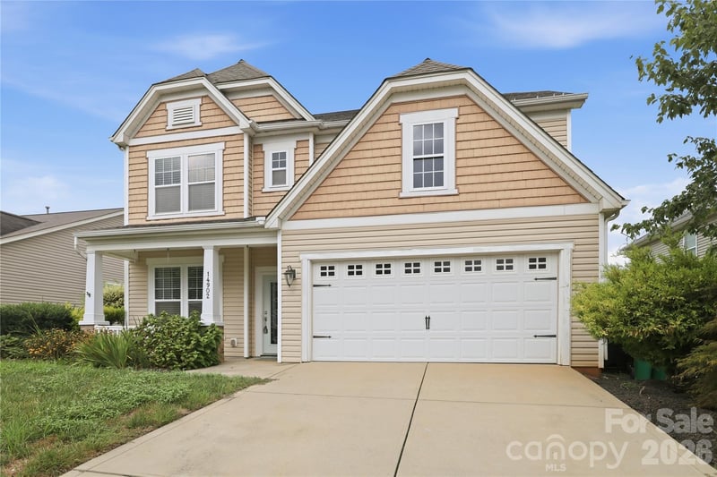 14902 Brotherly Lane, Charlotte, NC - 3 beds, 2.5 baths, 2,267 sqft - $450,000