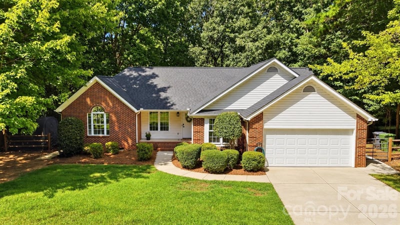 13800 Woody Point Road, Charlotte, NC - 3 beds, 2 baths, 1,711 sqft - $425,000