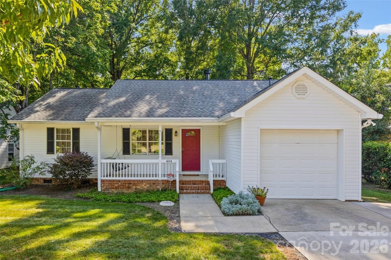 404 Sadie Drive, Matthews, NC - 3 beds, 2 baths, 1,157 sqft - $359,000