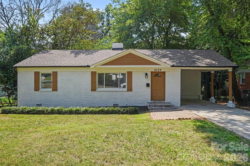 2728 Arnold Drive, Charlotte, NC - 3 beds, 2 baths, 1,275 sqft - $399,000