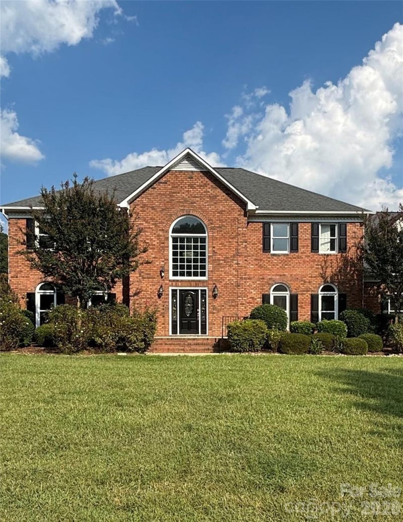1001 DownPatrick Lane NW, Concord, NC - 5 beds, 5 baths, 4,285 sqft - $899,000