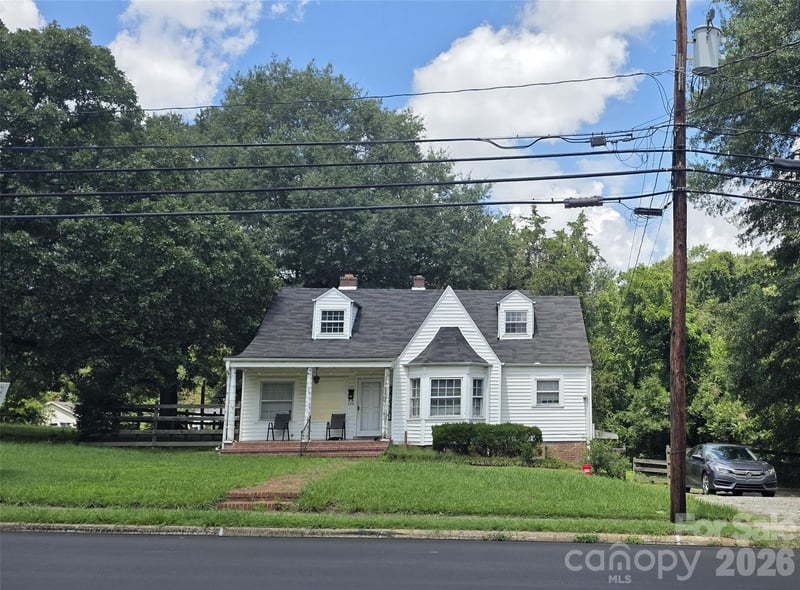 204 E Trade Street, Dallas, NC - , 2,600 sqft - $339,900