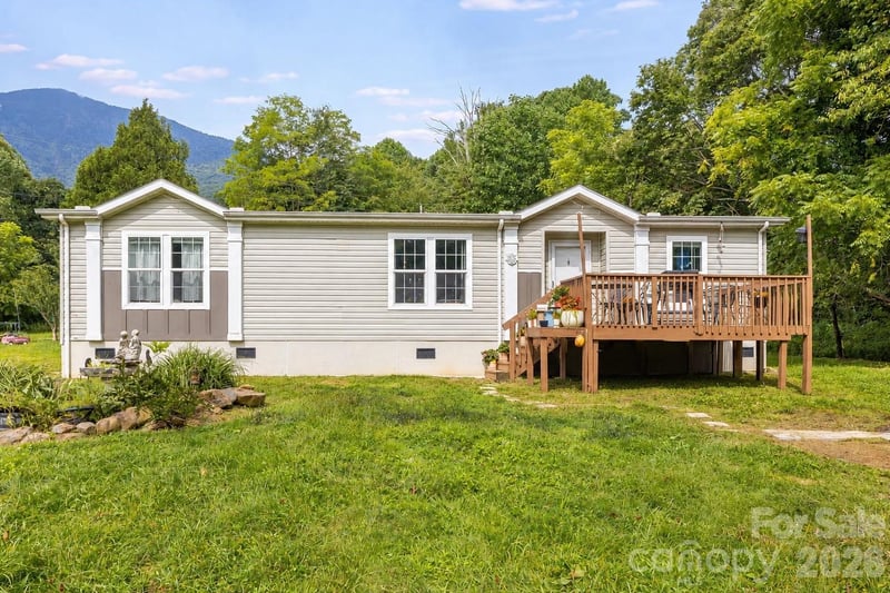 36 Woodrat Drive, Burnsville, NC - 3 beds, 2 baths, 1,608 sqft - $299,999