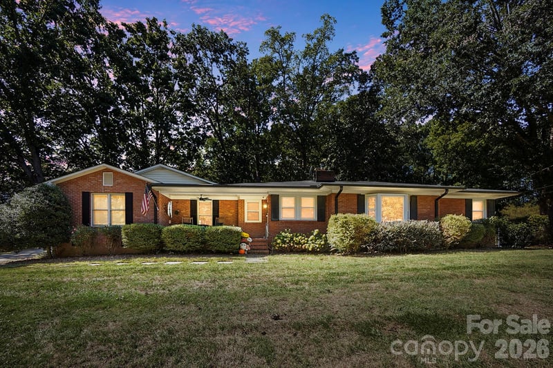4925 Fulton Court, Concord, NC - 3 beds, 2 baths, 2,144 sqft - $415,000