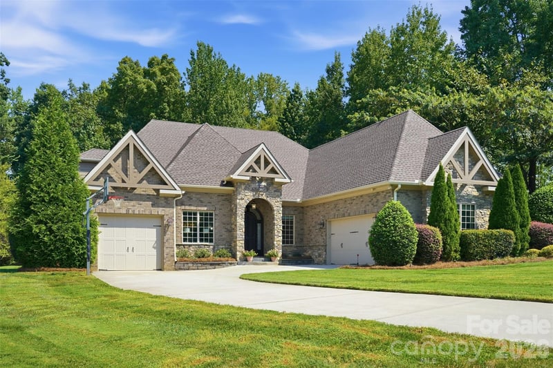 1206 Delaney Drive, Weddington, NC - 4 beds, 3.5 baths, 5,176 sqft - $1,600,000