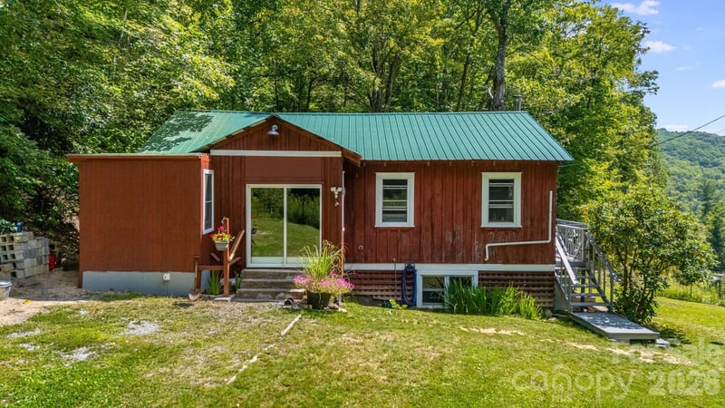 1712 Little Creek Road, Hot Springs, NC - 1 bed, 1 bath, 1,204 sqft - $195,000