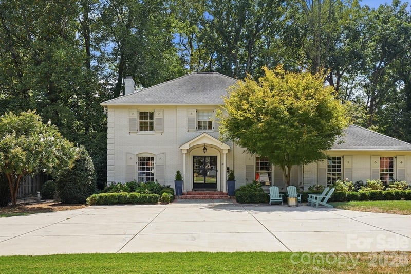 400 Fesbrook Court, Charlotte, NC - 4 beds, 2.5 baths, 3,144 sqft - $1,499,000