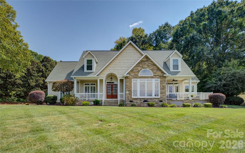 946 Lake Club Drive, Rock Hill, SC - 4 beds, 2.5 baths, 3,494 sqft - $994,000