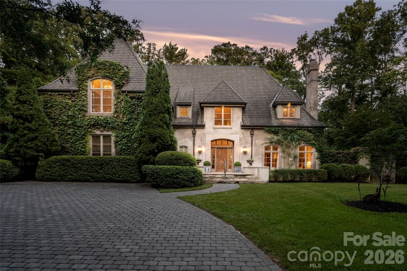 6 Frith Drive, Asheville, NC - 4 beds, 4 baths, 5,577 sqft - $4,500,000