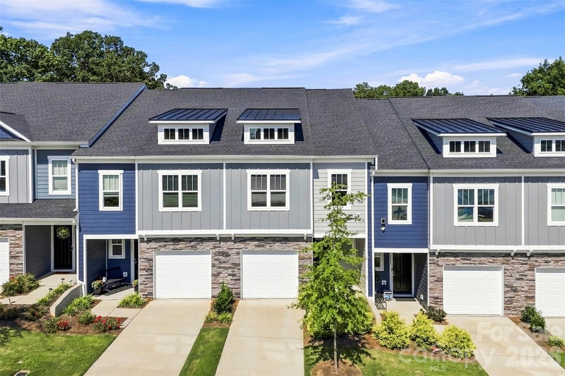 2629 Ruby Dixon Crossing Drive, Gastonia, NC - 3 beds, 2.5 baths, 1,631 sqft - $285,900