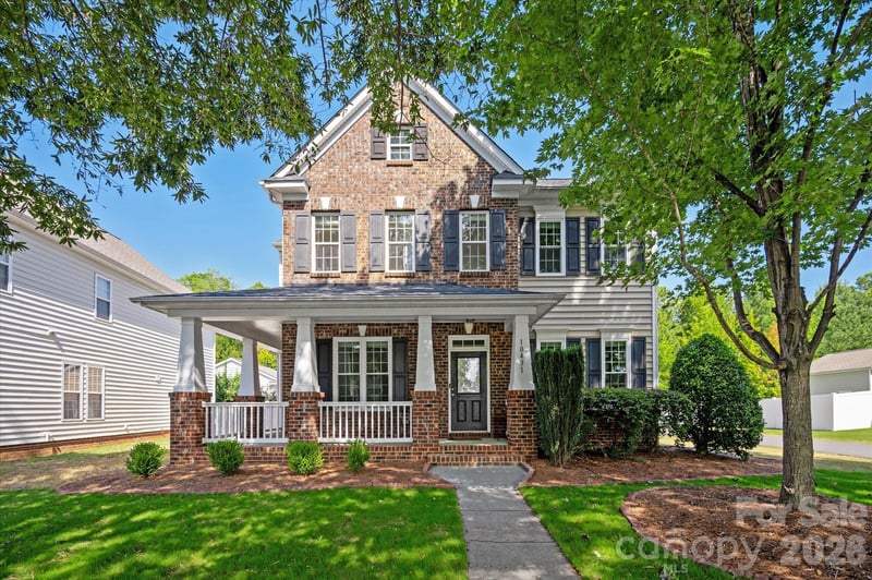 10431 Alvarado Way, Charlotte, NC - 3 beds, 2.5 baths, 2,090 sqft - $575,000