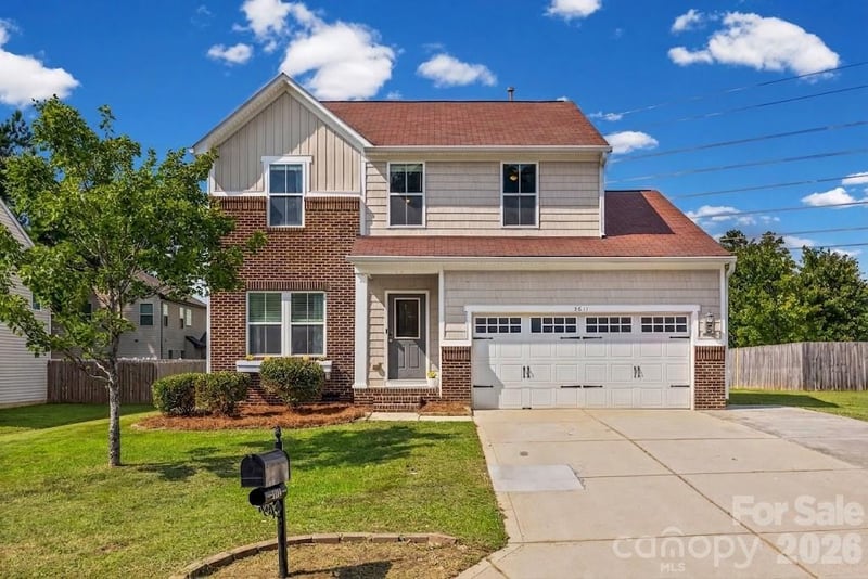 3011 Rhododendron Place, Lake Wylie, SC - 4 beds, 2.5 baths, 1,991 sqft - $364,000