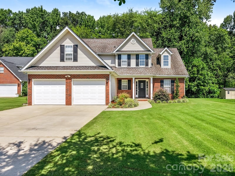 7000 Hemby Commons Parkway 13 Hemby Commons, Indian Trail, NC - 4 beds, 2.5 baths, 2,016 sqft - $450,000