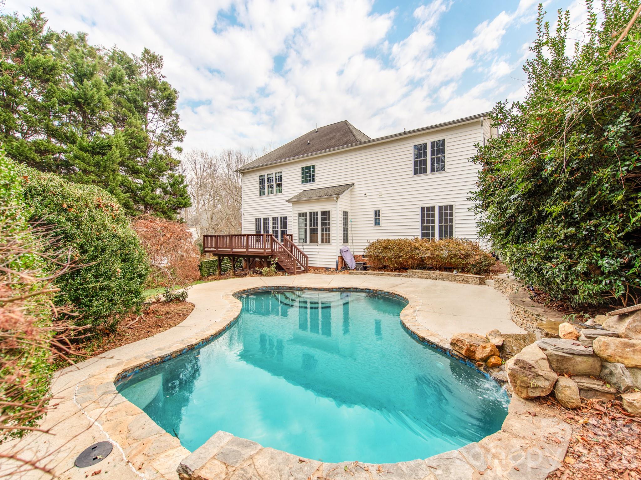 12323 Braeloch Ct, Huntersville, NC 28078. property listing photo