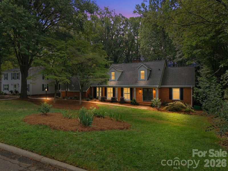 217 Sheridan Drive, Salisbury, NC - 5 beds, 4 baths, 4,576 sqft - $580,000