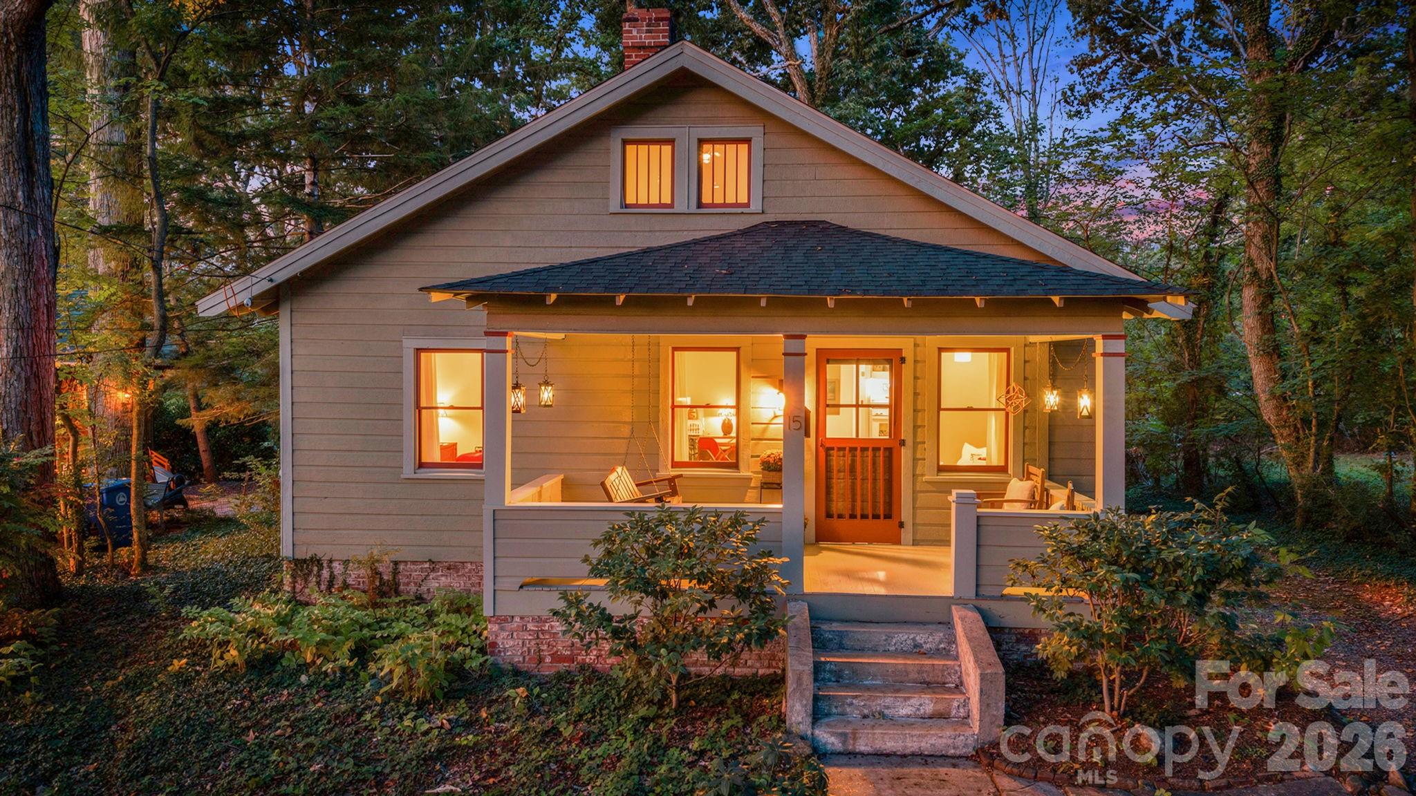 15 Rosewood Ave, Asheville, NC 28801. property listing photo