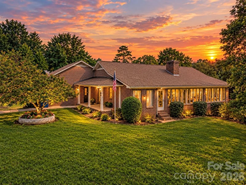 250 Tanner Street, Rutherfordton, NC - 5 beds, 3 baths, 3,489 sqft - $419,999