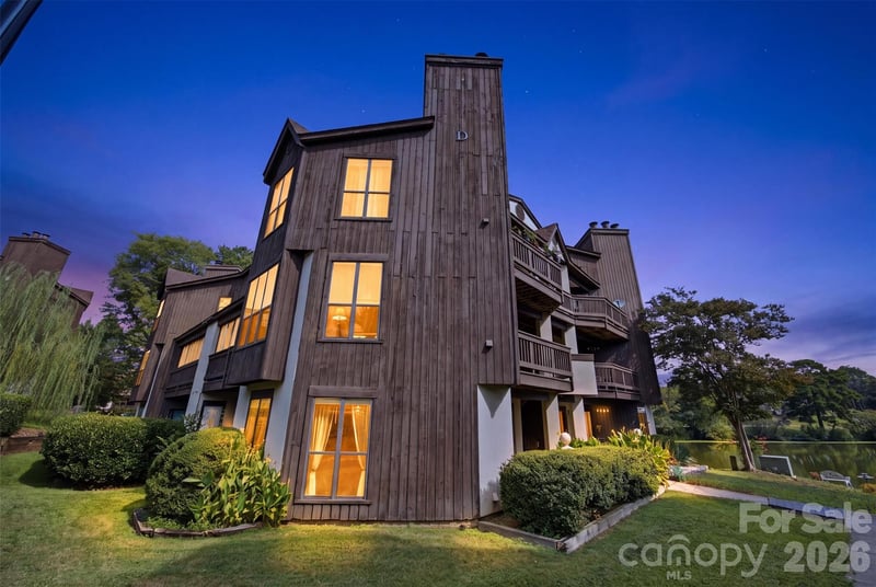 8157 Cedar Glen Drive, Charlotte, NC - 2 beds, 2 baths, 875 sqft - $185,000