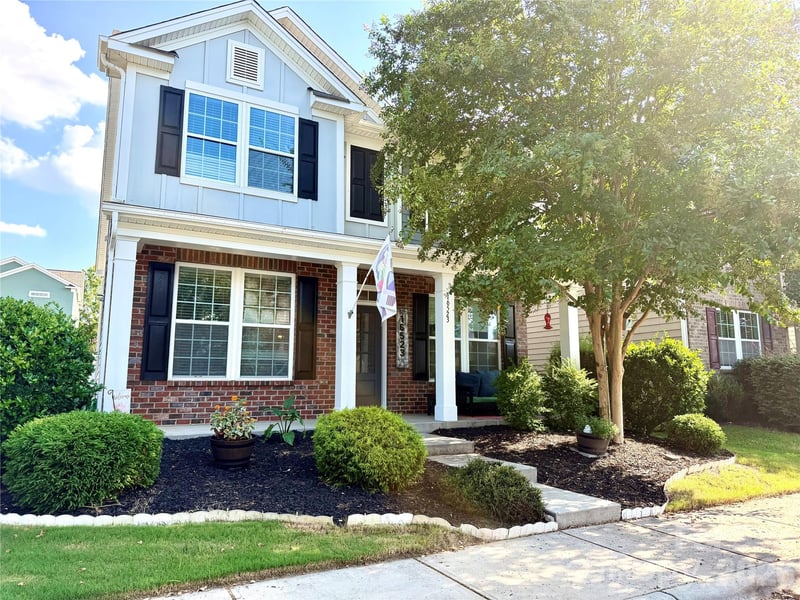 16523 Landen Forest Lane, Davidson, NC - 5 beds, 3.5 baths, 3,261 sqft - $569,900