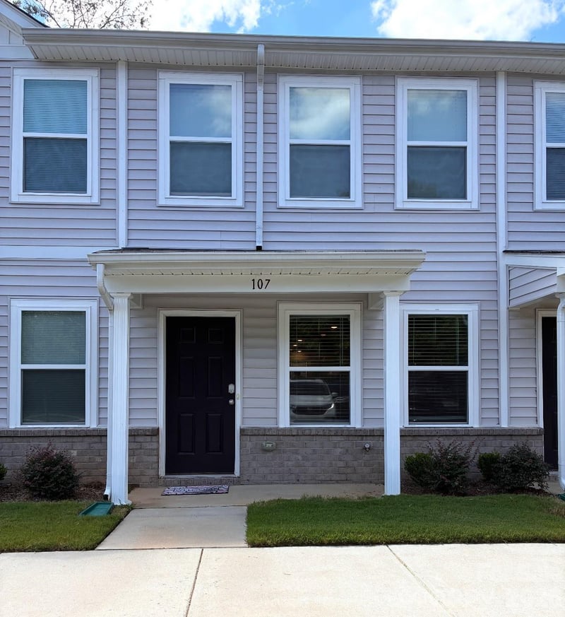 107 Villa Lane Apt 4, Lincolnton, NC - 2 beds, 2.5 baths, 1,418 sqft - $224,000