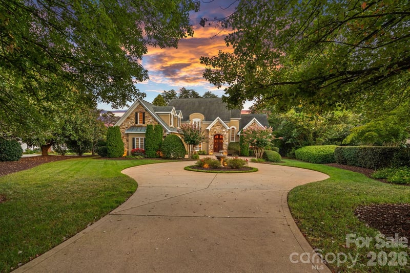 18350 Invergordon Lane, Cornelius, NC - 4 beds, 4.5 baths, 4,972 sqft - $2,290,000